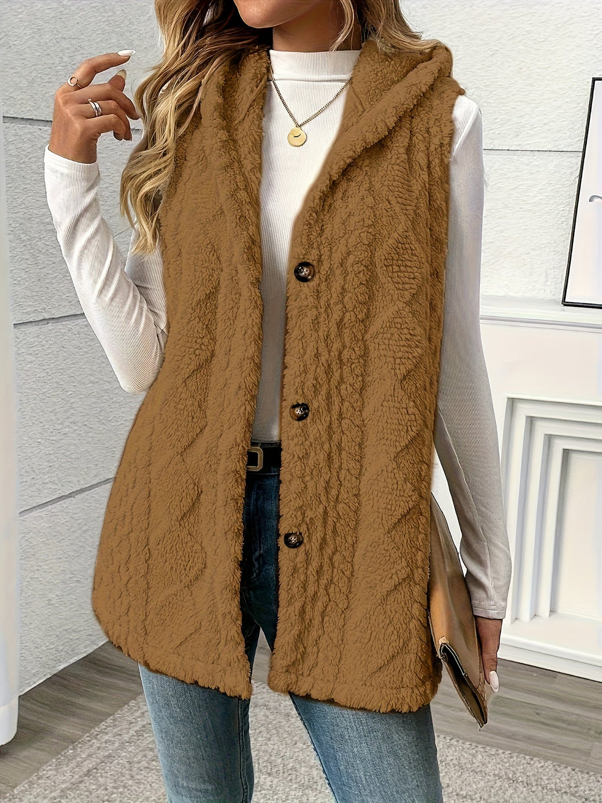 Lorenna | Cozy Hooded Sleeveless Vest – front view