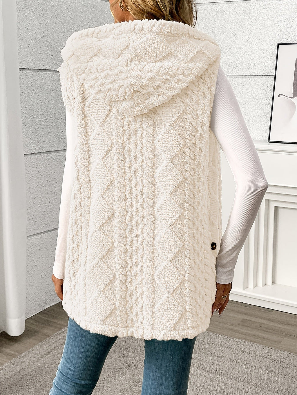 Lorenna | Cozy Hooded Sleeveless Vest – back view