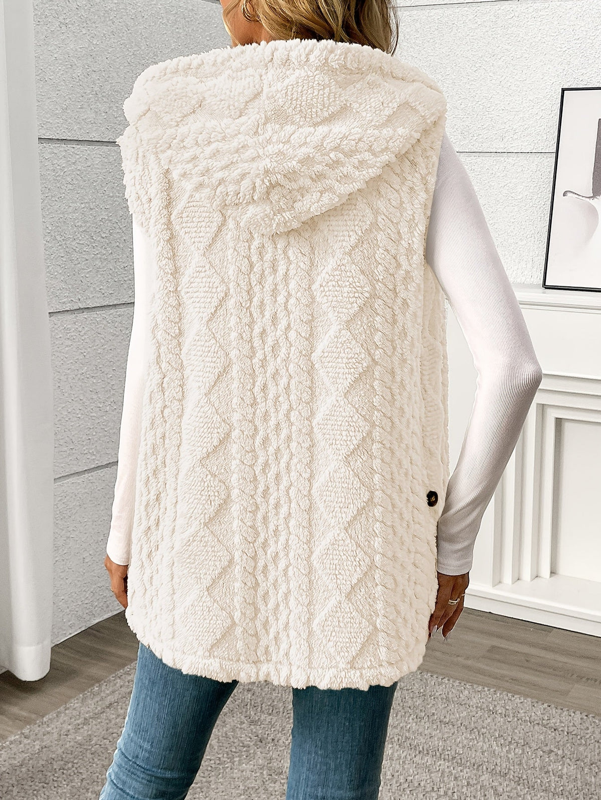 Lorenna | Cozy Hooded Sleeveless Vest – back view