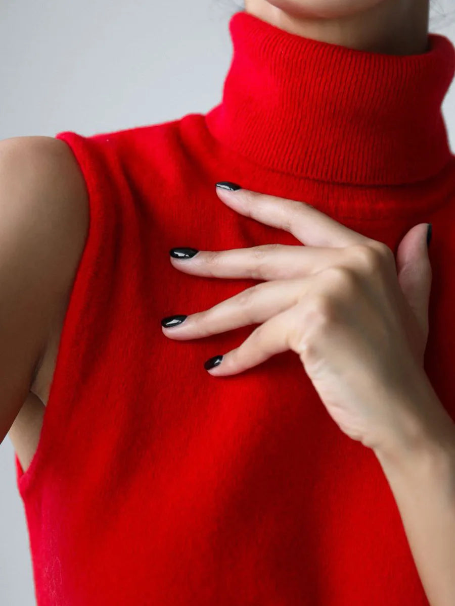 Marenton High-Neck Vest – close-up