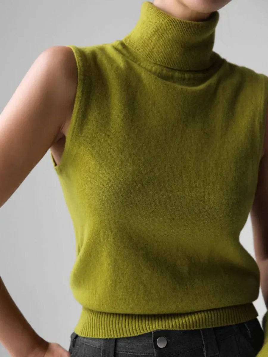 Marenton High-Neck Vest – detail view