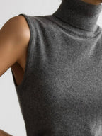 Marenton High-Neck Vest – front view