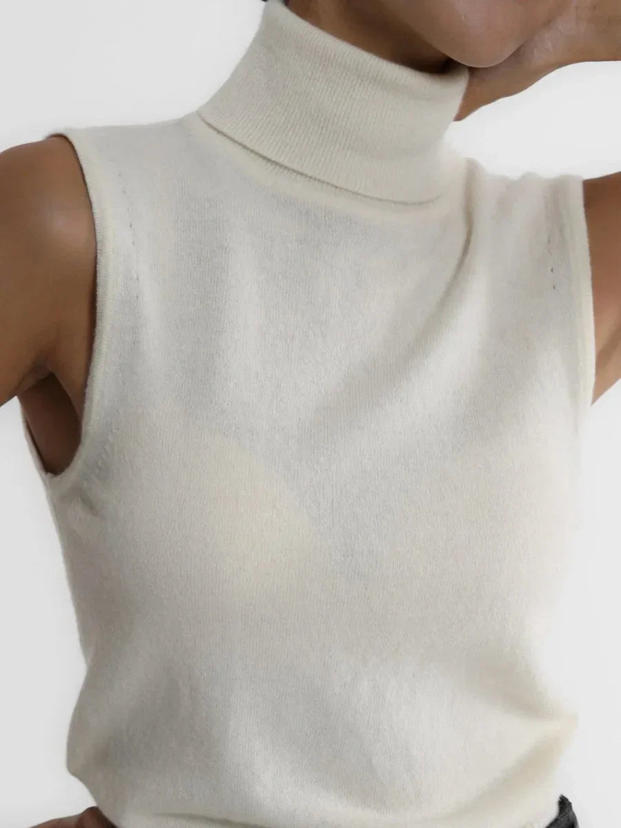Marenton High-Neck Vest – detail view