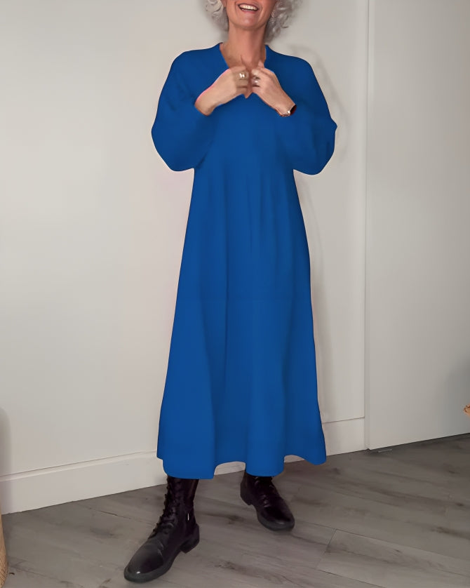 Marisande slimming long dress with V-neckline, back view