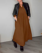 Marisande slimming long dress with V-neckline, additional side view