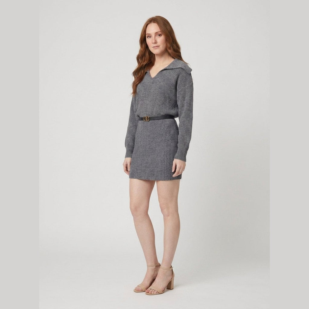 Natasja | Long-Sleeve Soft Jersey Knit Dress by Vera Noir – in grey