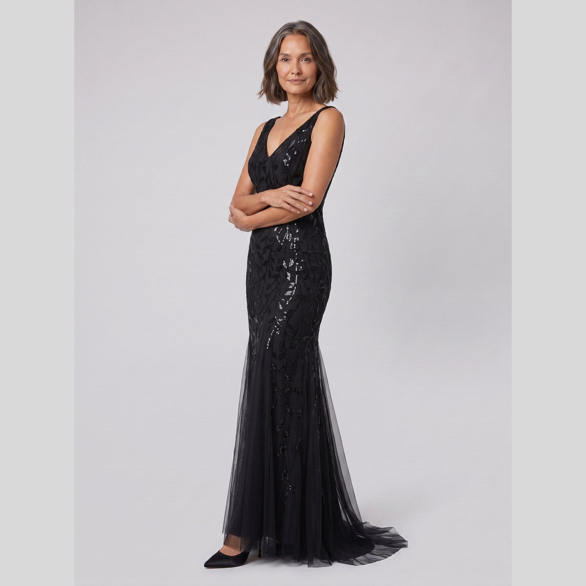 Oriana | Sequin Fishtail Gown by Vera Noir – in black