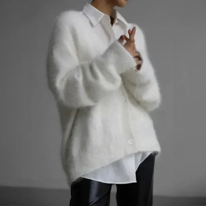 Perry Oversized Soft-Touch Sweater – detail view