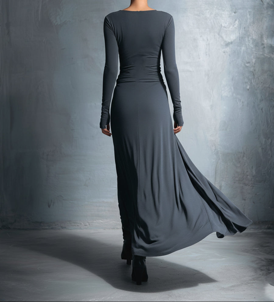 Queliravessa maxi dress, fabric and knot detail close-up