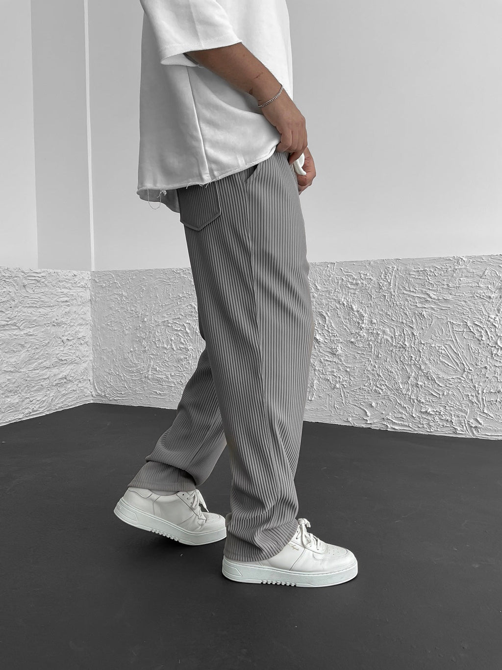 Rive Ribbed Relaxed Fit Trousers – close-up