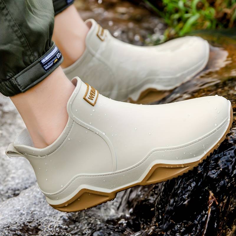 Rosabel | Slip-On Round-Toe Ankle Boots – detail view
