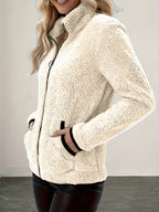 Simona | Cozy Zip-Up Jacket – detail view