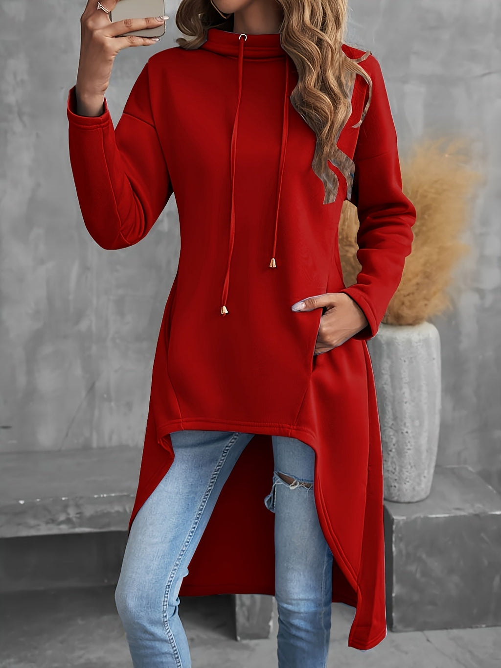 Tabitha Dipped-Hem Longline Hoodie – close-up