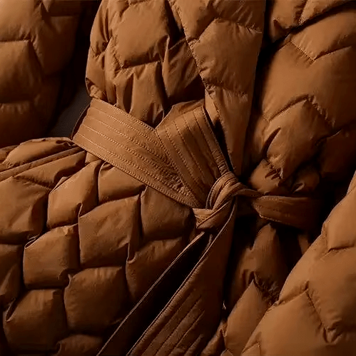 Talia Quilted Coat – brown, belt close-up