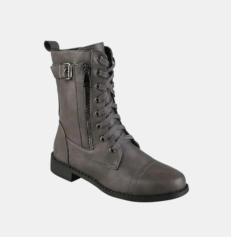Tina Round Toe Fall Boots – close-up