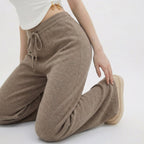 Verenice Light Knit Pants – waist detail